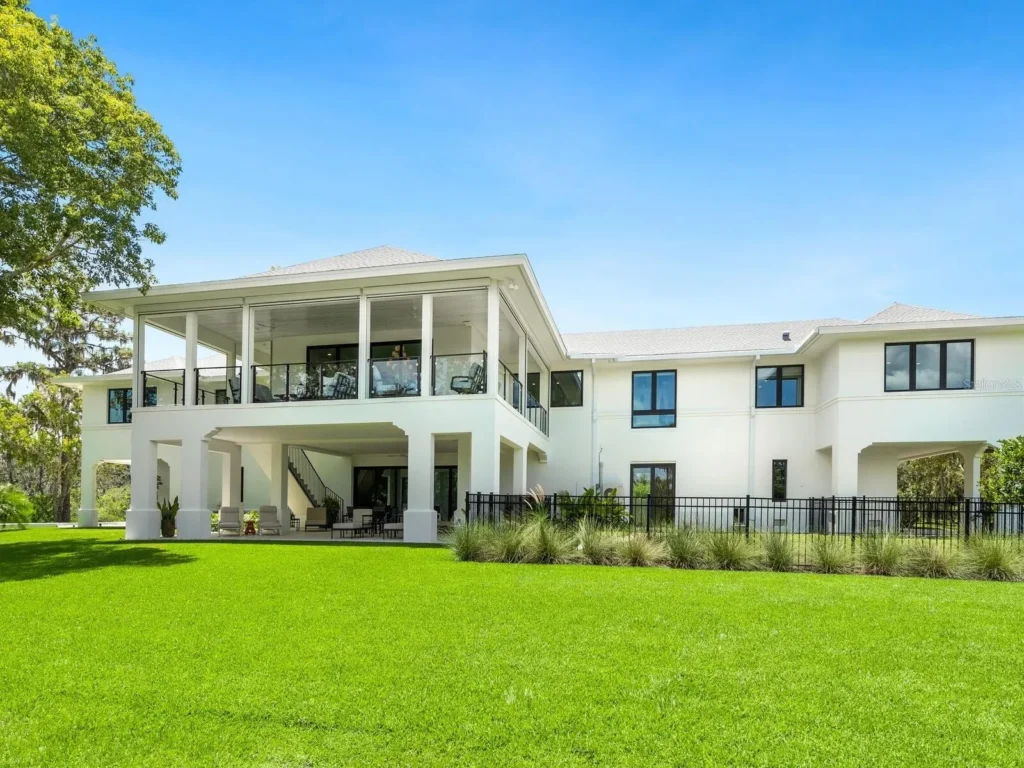 custom home in Sarasota - white exterior